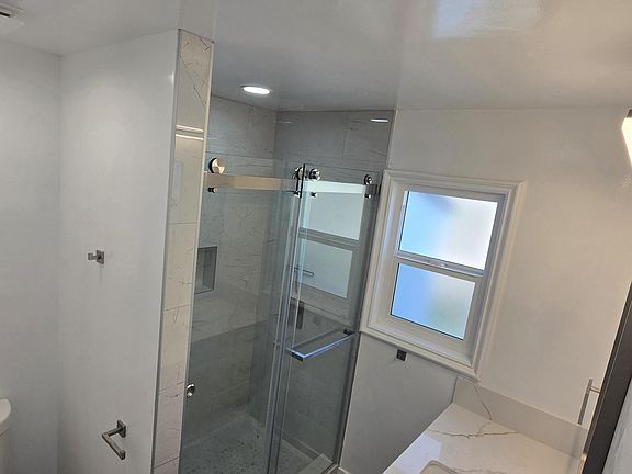 Brand New fully Remodeled Bathroom