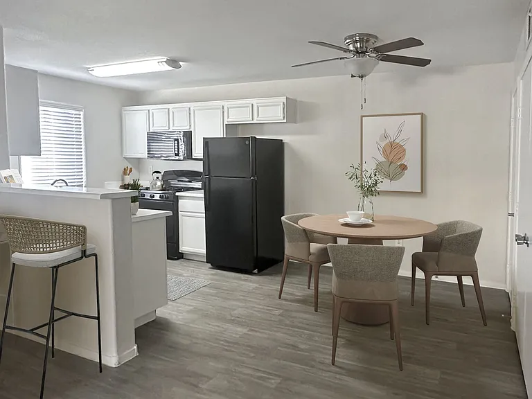 Parkway at Silverado Ranch — Photo 22