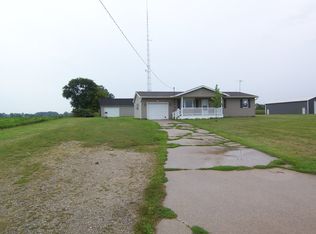 9240 Carter Rd, Freeland, MI 48623