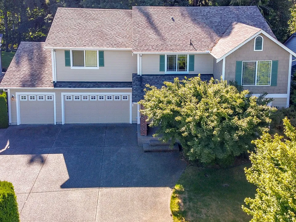2709 17th Avenue Ct SW