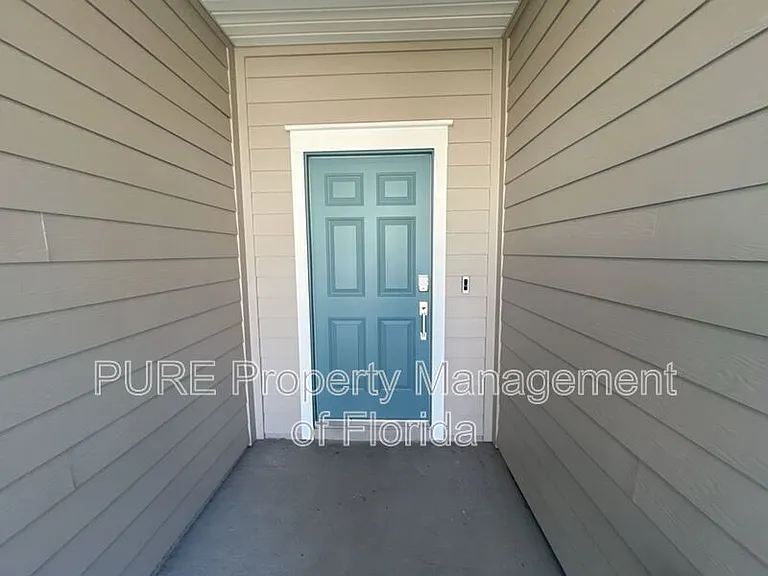 3484 SE 37th Ct — Photo 2