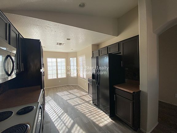 4th image of 14928 N 133rd Dr