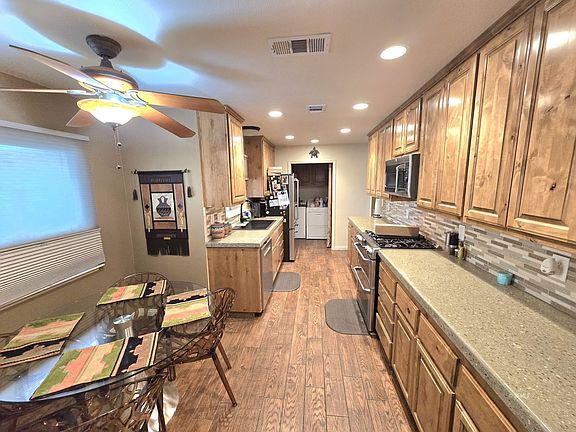 5th image of 84600 9th St