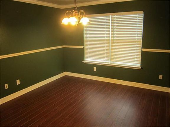 3rd image of 6910 Sterling Hollow Dr