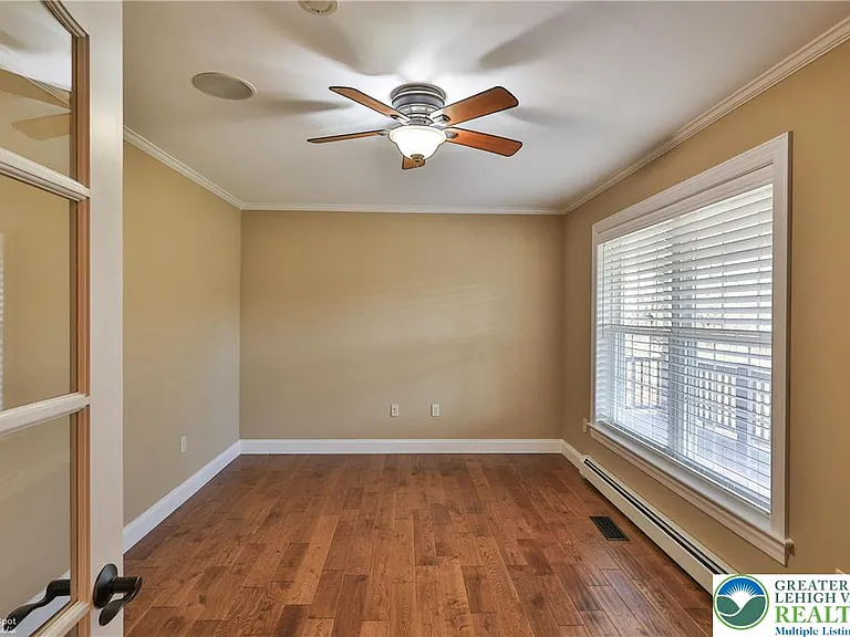 284 Walker Rd — Photo 32