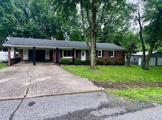 915 Independence Dr, Madisonville, KY 42431