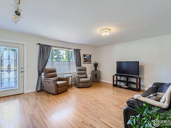 5th image of 2708 Mountain View Ave