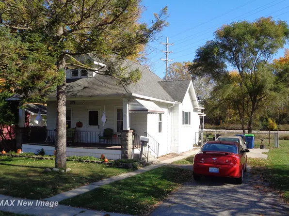 3110 Elm St, Saginaw, MI 48604