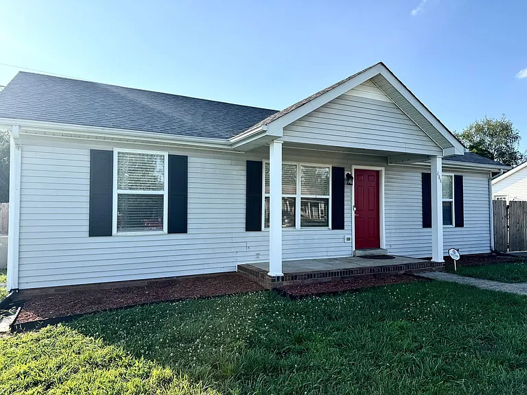 444 Sideline Dr — Photo 1