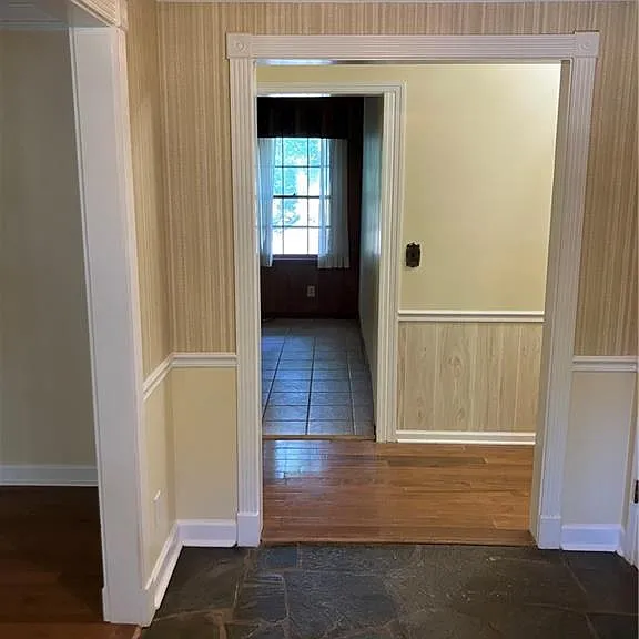 1193 Angelia Dr SW — Photo 5