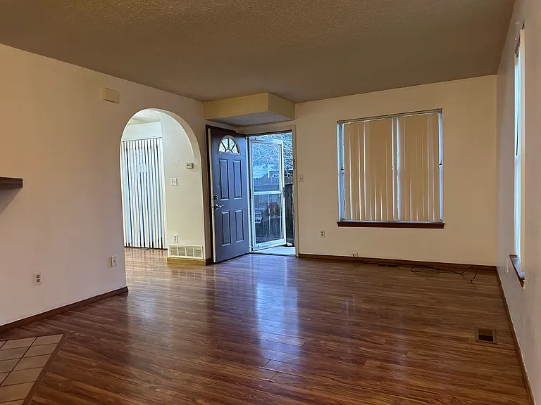 4383 Hawks Lookout Ln — Photo 2