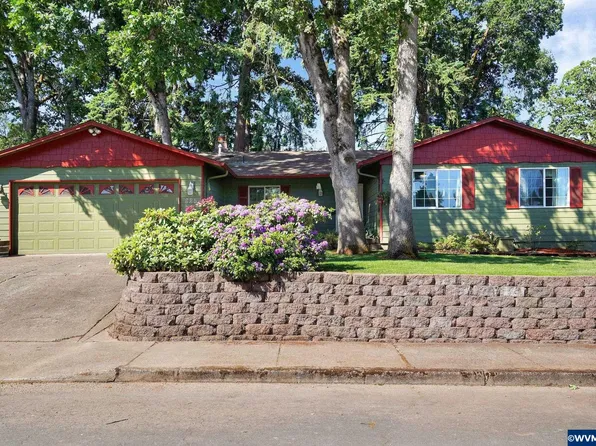 825 Red Cloud Ct SE, Salem, OR 97317