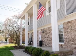 28853 Lincolnview Dr, Farmington Hills, MI 48334