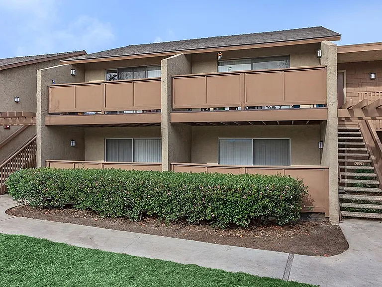 5001 Beach Blvd — Photo 26