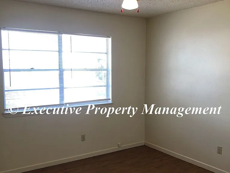432 Cottonwood Dr — Photo 12