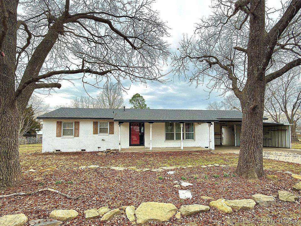 1st image of 908 W Commercial St