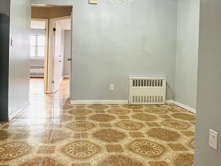 3203 Tenbroeck Ave #2 — Photo 9