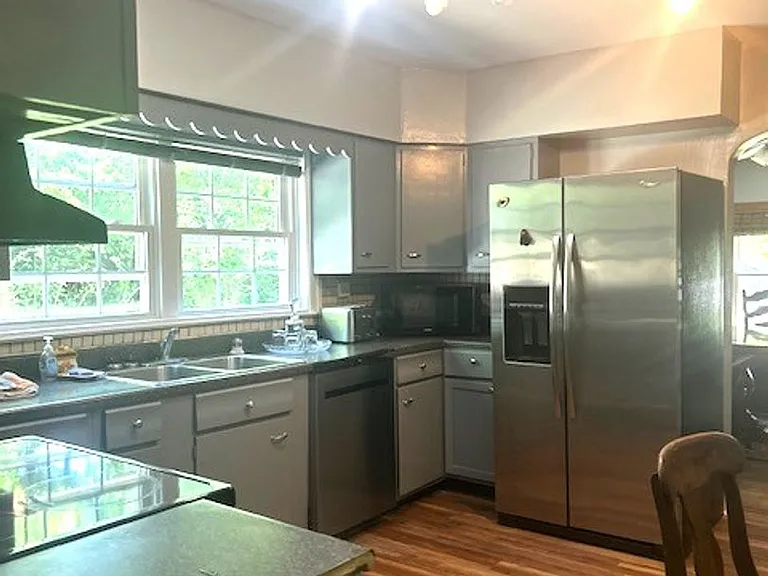6401 Old Richmond Rd — Photo 7