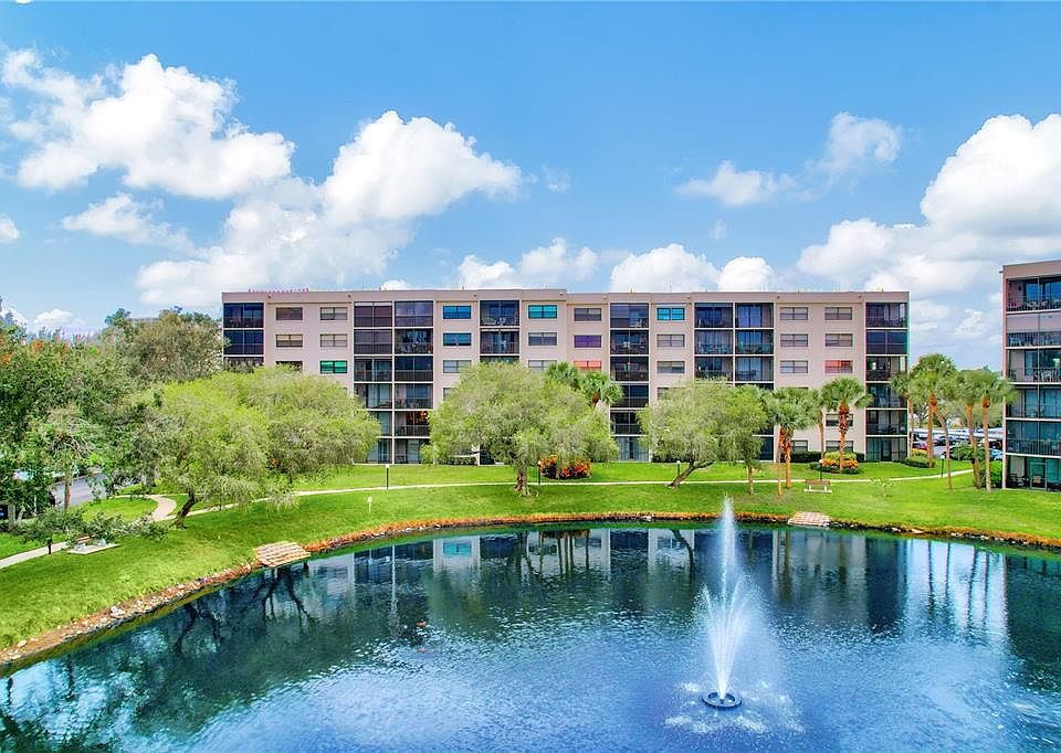 1st image of 1320 PASADENA AVENUE S #206