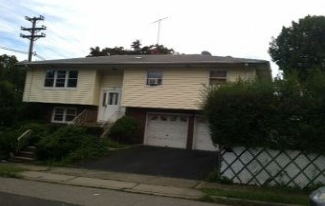 2nd image of 3 Walman Ave
