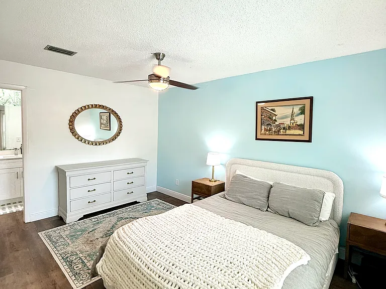 11801 Foxrun Ln — Photo 19
