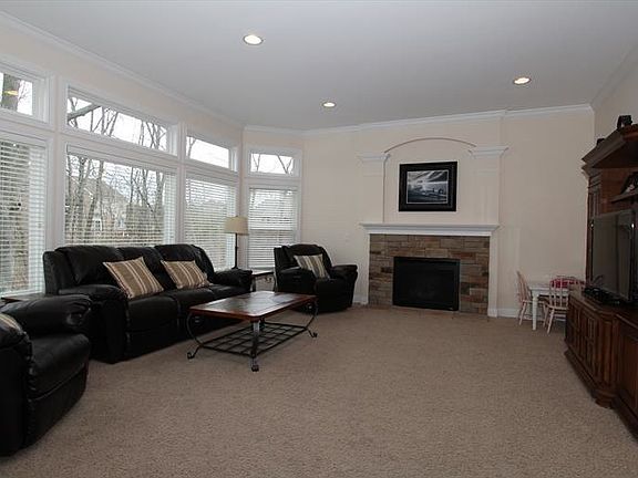 4th image of 4462 Riverstone Way