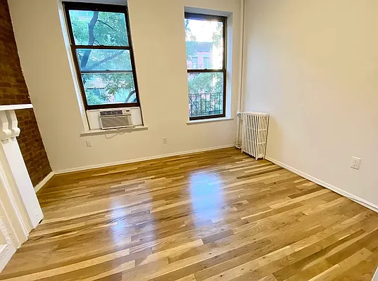 Rented by J PRESTON AND ASSOCIATES INC | media 12