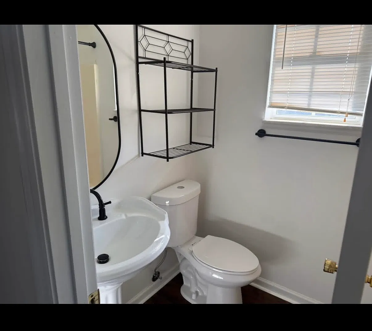 3 bed, 2.5 bath, 1248 sqft, $2,300 — Photo 4