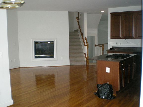 3rd image of 8403 Chaucer House Ct