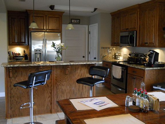 2nd image of 208 Squirrel Hollow Dr