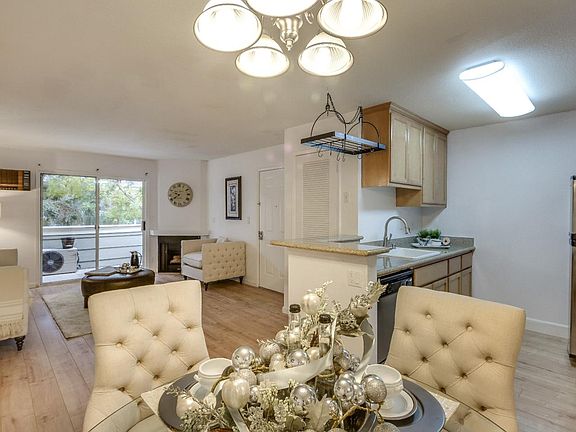 3rd image of 2680 Somerset Park Cir