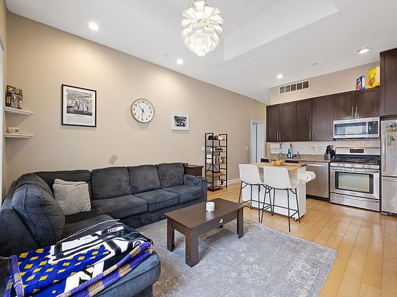 2nd image of 112 Liberty View Dr Unit 1A