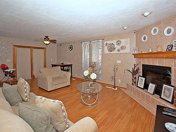 4th image of 4630 Ordway Dr