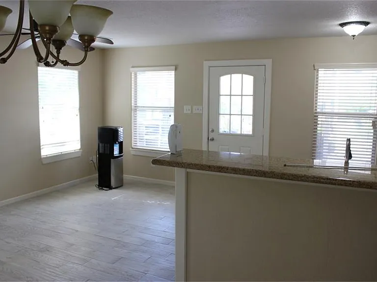 19708 Oaka Ct — Photo 4