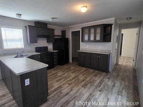 2nd image of 2612 Aspen St