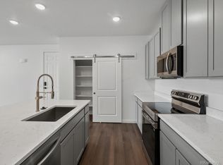 6153 N Ceylon St BUILDING 3-206, Denver, CO 80249