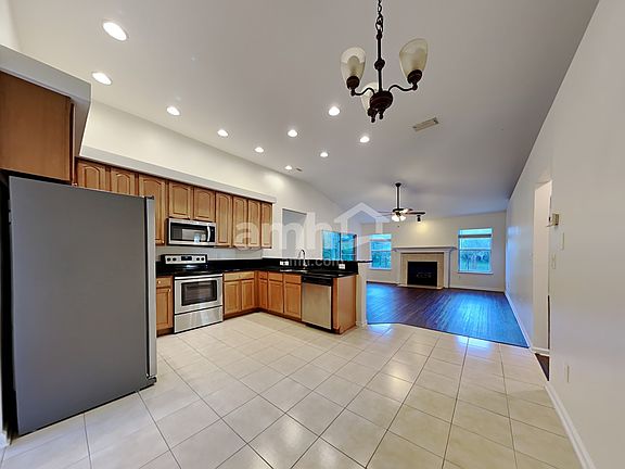 3rd image of 448 Sarah Towers Ln