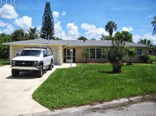 1661 Crooked Arrow Ct, Cape Coral, FL 33990
