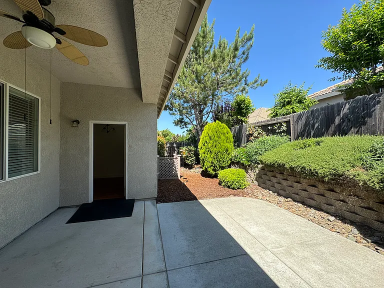 7729 Briarberry Way — Photo 30