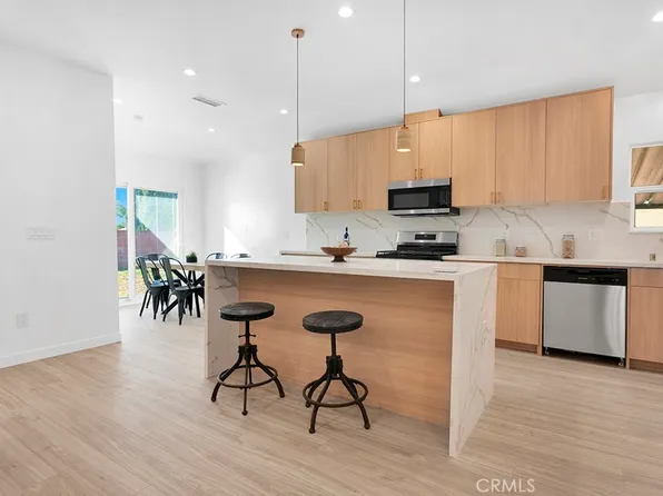 14868 Envoy St, Sylmar, CA 91342