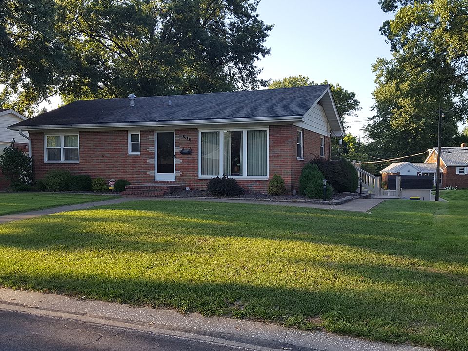 1st image of 715 Roanoke Dr