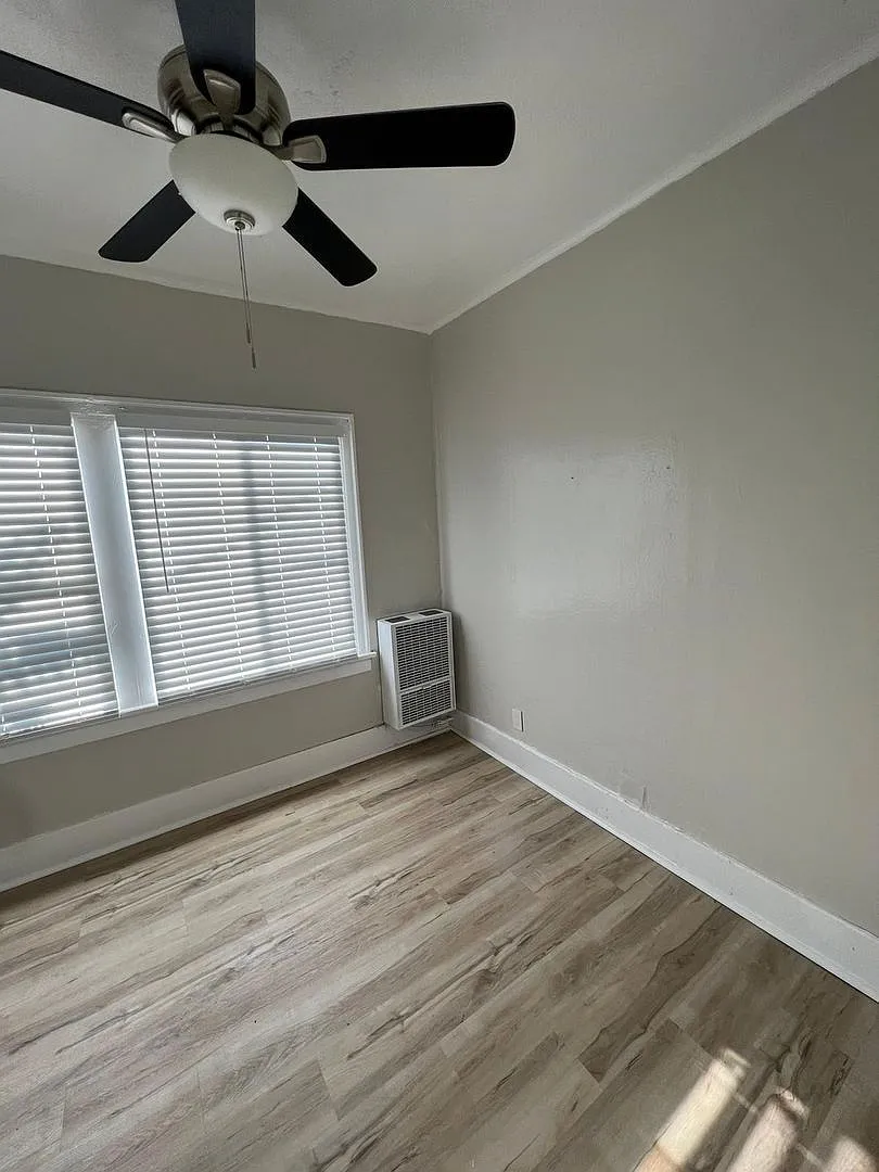 1 bed, 1.0 bath, $1,600 — Photo 4