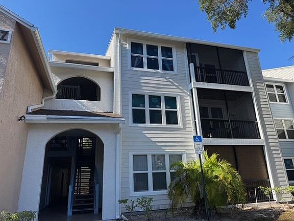 2nd image of 2307 N Congress Avenue #31
