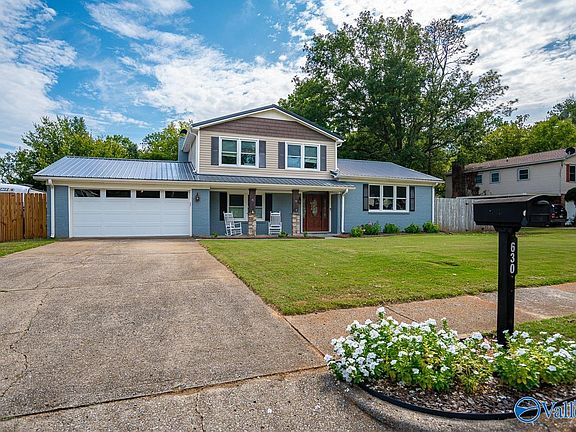 4th image of 630 Versailles Dr SE