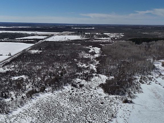 3rd image of 2865 Lund Rd