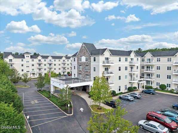 2-bedroom 55+ community home in NY