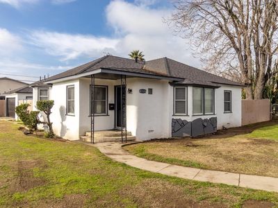 4136 E White Ave, Fresno, CA, 93702