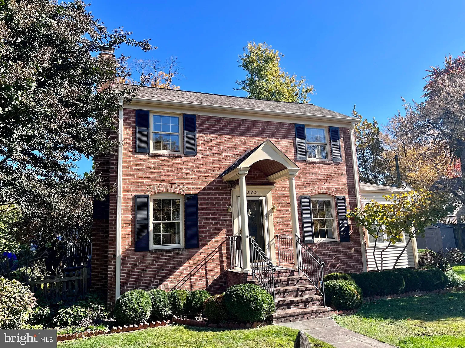 2 bed, 1052 sqft, $3,650 — Photo 3