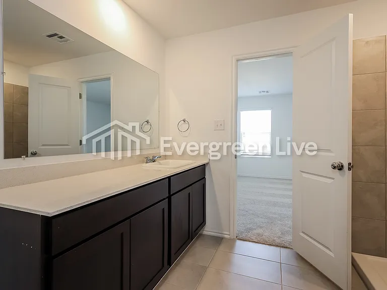 10905 SW 22nd St — Photo 11