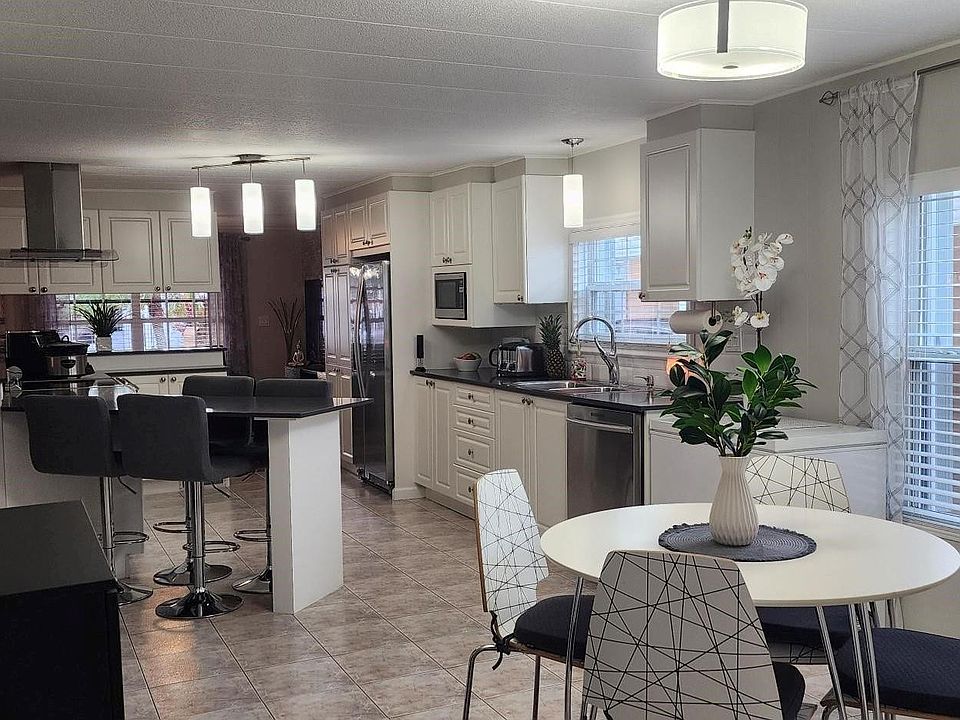 1st image of 5280 SW 22nd Avenue
